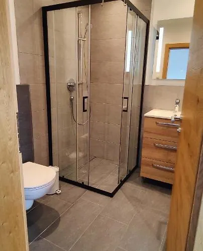 Haus Schartner アパート *